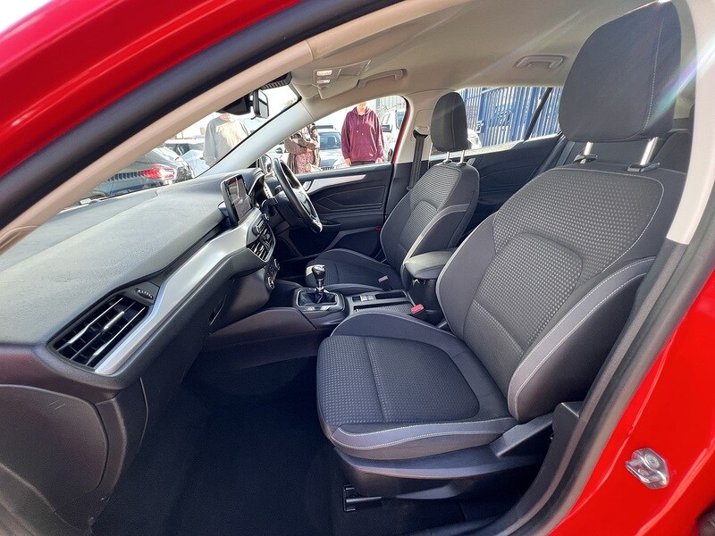 Used Ford Focus 2022 for sale - 76065092: Photo 14