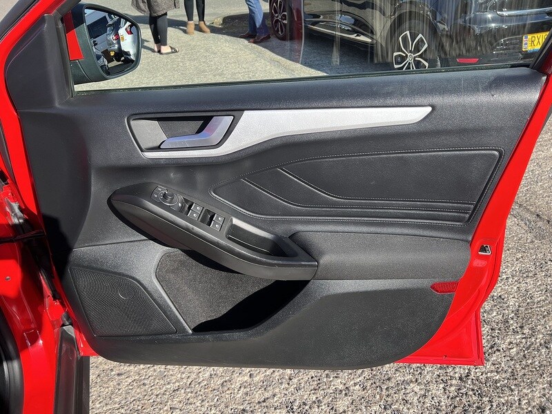 Used Ford Focus 2022 for sale - 76065092: Photo 16