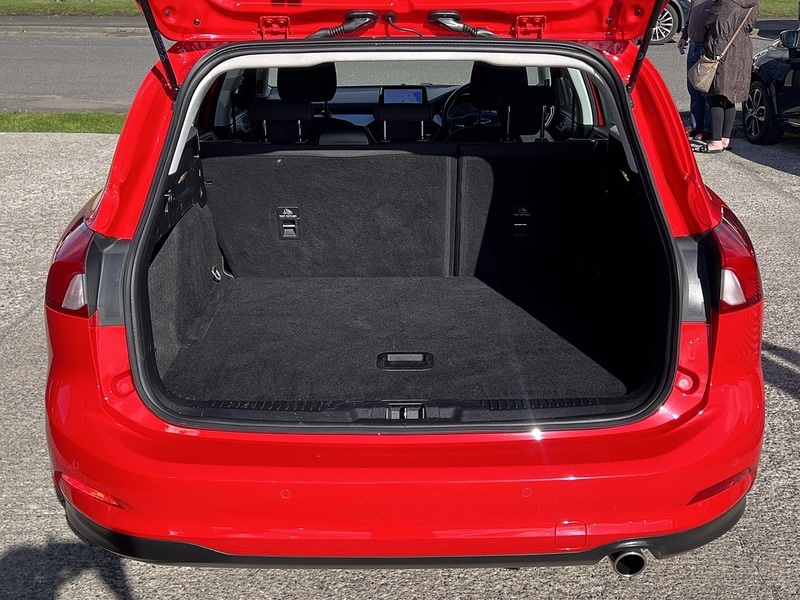 Used Ford Focus 2022 for sale - 76065092: Photo 20