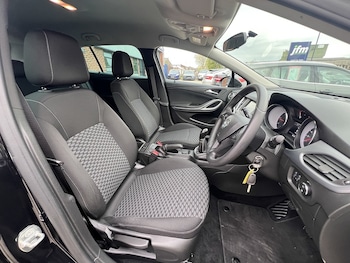 Used Vauxhall Astra 2018 for sale - 78251774: Photo