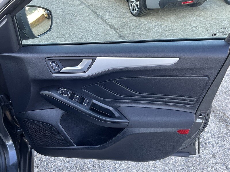 Used Ford Focus for sale - 77765880: Photo 18