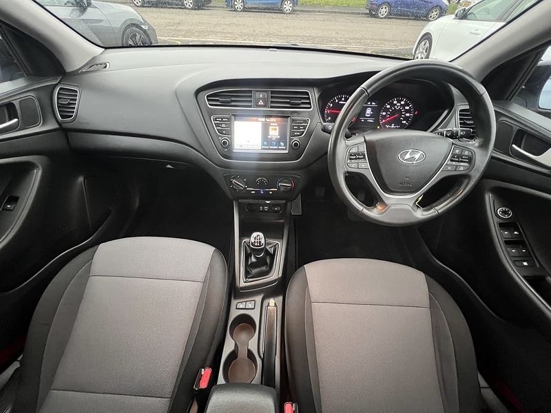 Used Hyundai i20 2020 for sale - 77046260: Photo 2