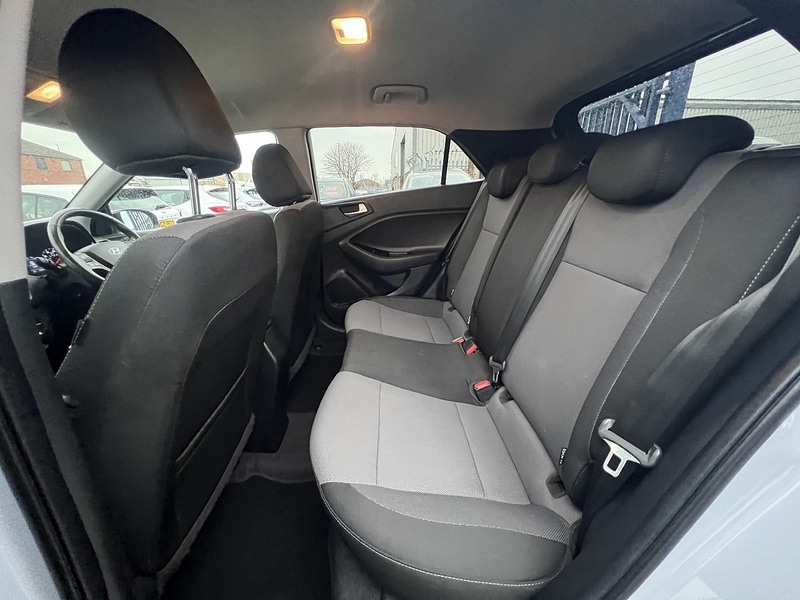 Used Hyundai i20 2020 for sale - 77046260: Photo 20