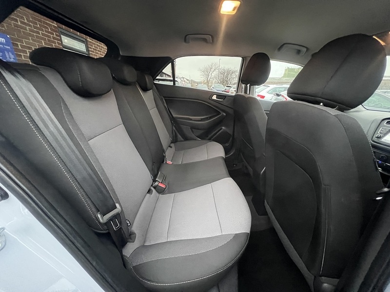 Used Hyundai i20 2020 for sale - 77046260: Photo 4