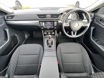 Used Skoda Superb for sale - 76093010: Photo 2