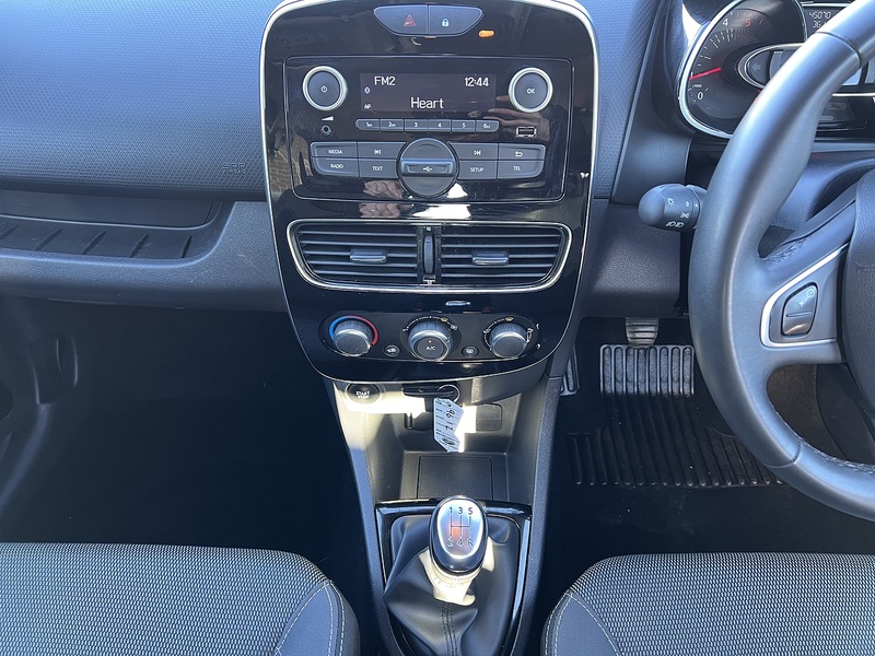 Used Renault Clio 2025 for sale - 77558352: Photo 12