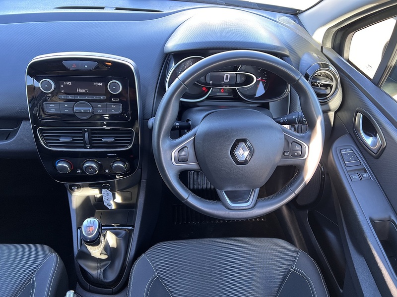Used Renault Clio 2025 for sale - 77558352: Photo 14
