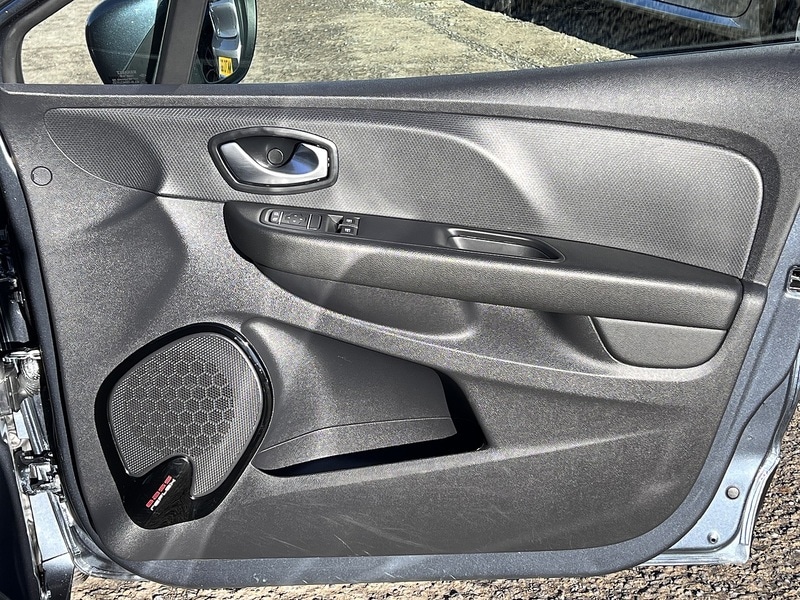 Used Renault Clio 2025 for sale - 77558352: Photo 17