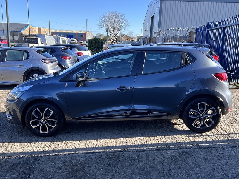Used Renault Clio 2025 for sale - 77558352: Photo 9