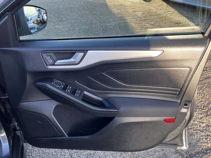 Used Ford Focus 2019 for sale - 76884434: Photo 16