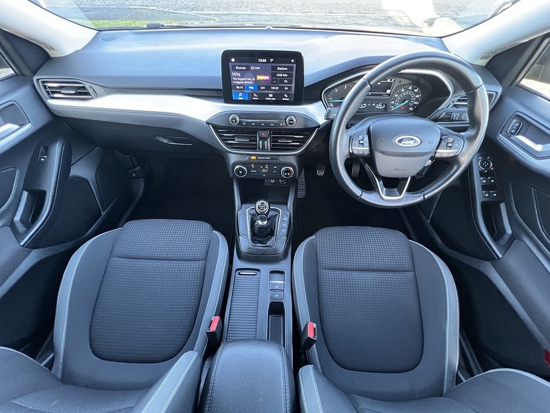 Used Ford Focus 2019 for sale - 76884434: Photo 2