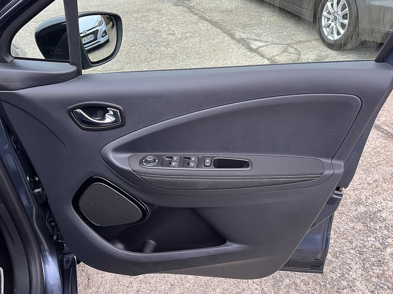 Used Renault Zoe 2025 for sale - 77056482: Photo 5