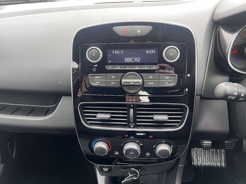 Used Renault Clio for sale - 76128069: Photo 12
