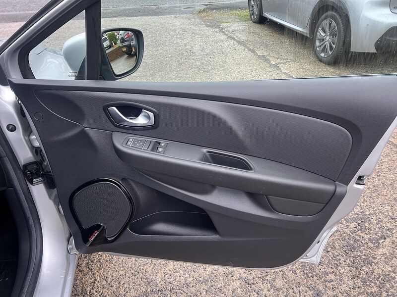 Used Renault Clio for sale - 76128069: Photo 15