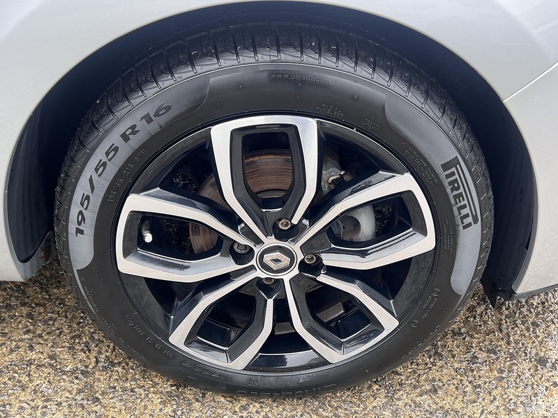 Used Renault Clio for sale - 76128069: Photo 18