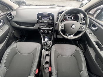 Used Renault Clio for sale - 76128069: Photo 2