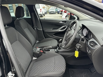 Used Vauxhall Astra 2018 for sale - 76477948: Photo