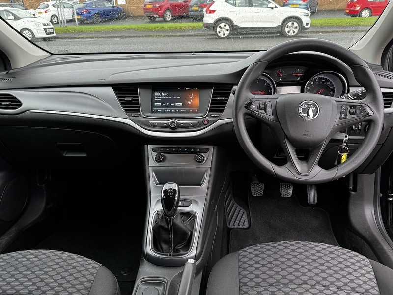 Used Vauxhall Astra for sale - 76477948: Photo 4