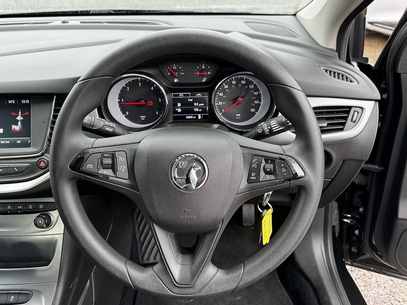Used Vauxhall Astra for sale - 76477948: Photo 5