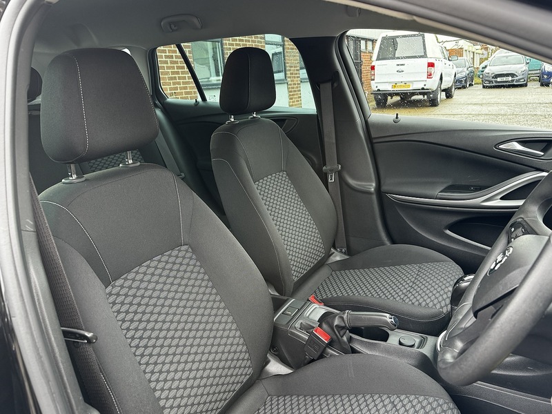 Used Vauxhall Astra for sale - 76477948: Photo 8