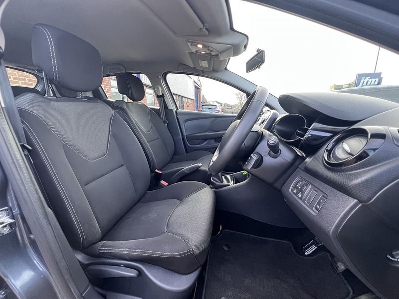 Used Renault Clio 2025 for sale - 77558349: Photo 3