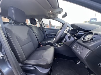 Used Renault Clio 2025 for sale - 77558349: Photo