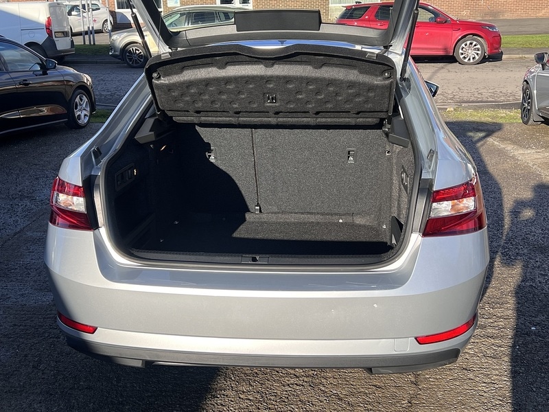 Used Skoda Superb 2025 for sale - 76618277: Photo 17