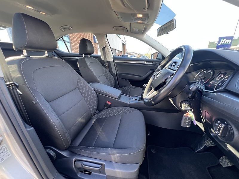 Used Skoda Superb 2025 for sale - 76618277: Photo 3