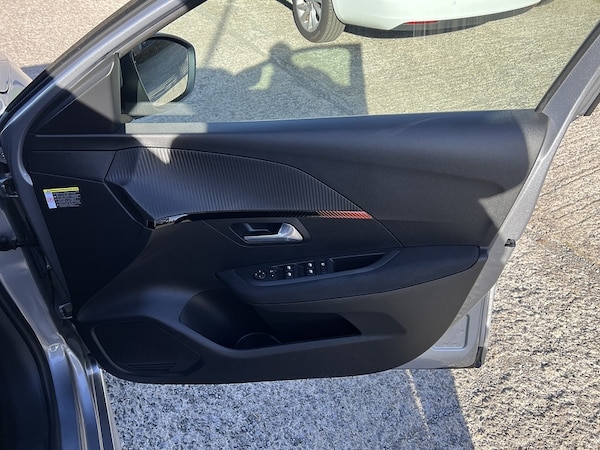 Used Peugeot E-208 for sale - 76263821: Photo 15
