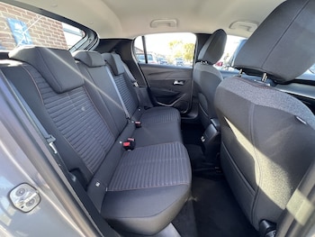 Used Peugeot E-208 2021 for sale - 76263821: Photo