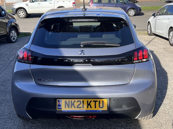 Used Peugeot E-208 for sale - 76263821: Photo 7