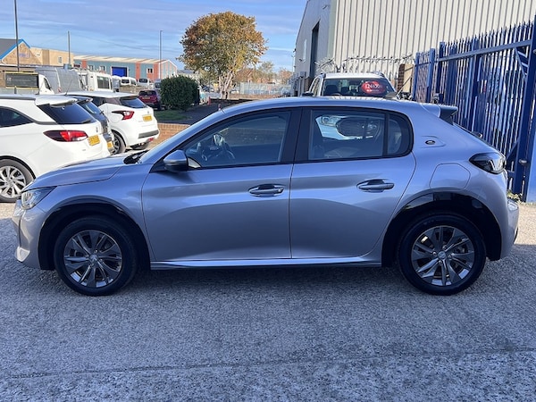 Used Peugeot E-208 for sale - 76263821: Photo 9
