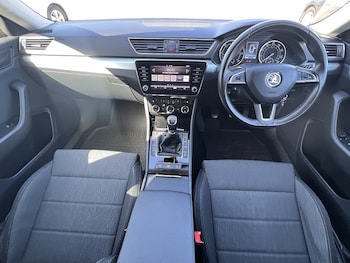 Used Skoda Superb 2019 for sale - 78382966: Photo