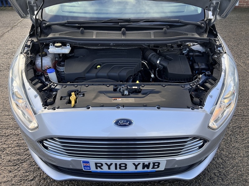 Used Ford Galaxy for sale - 76605309: Photo 26