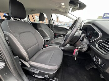 Used Ford Focus 2019 for sale - 75110692: Photo