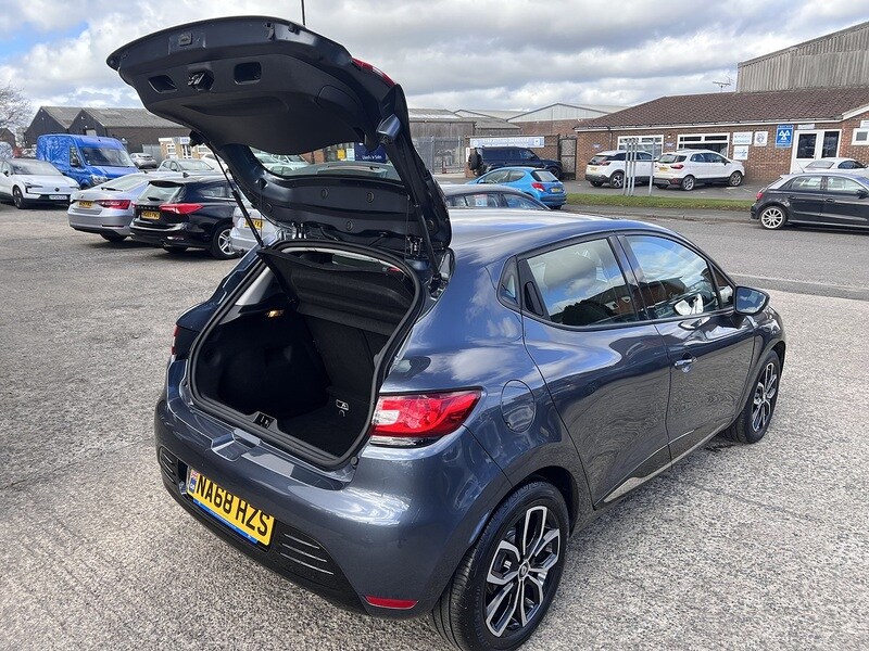 Used Renault Clio for sale - 77891407: Photo 17