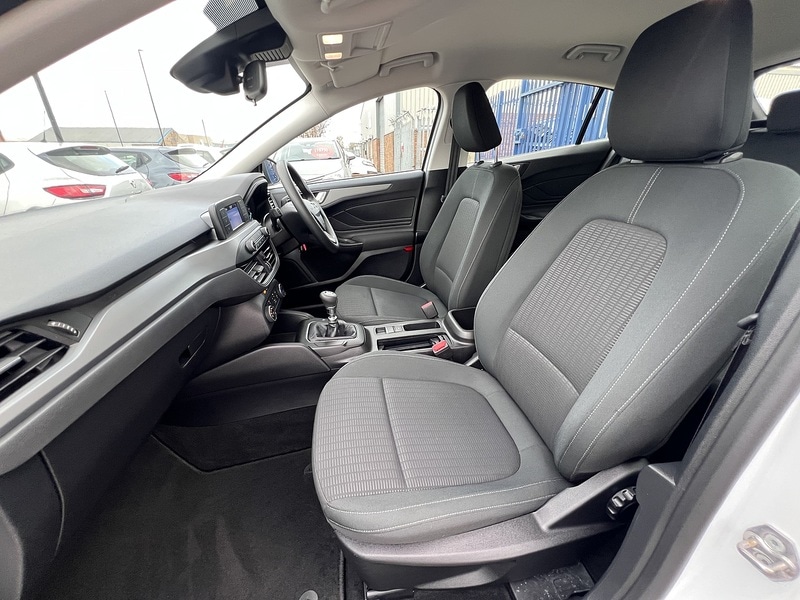 Used Ford Focus 2019 for sale - 76520857: Photo 14