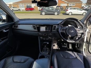 Used Kia Niro 2018 for sale - 77968070: Photo