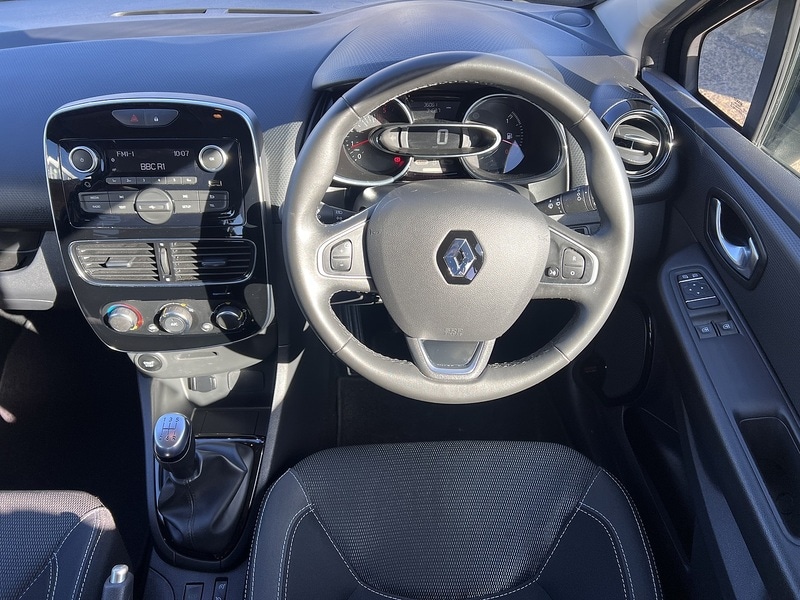 Used Renault Clio 2025 for sale - 76036659: Photo 11