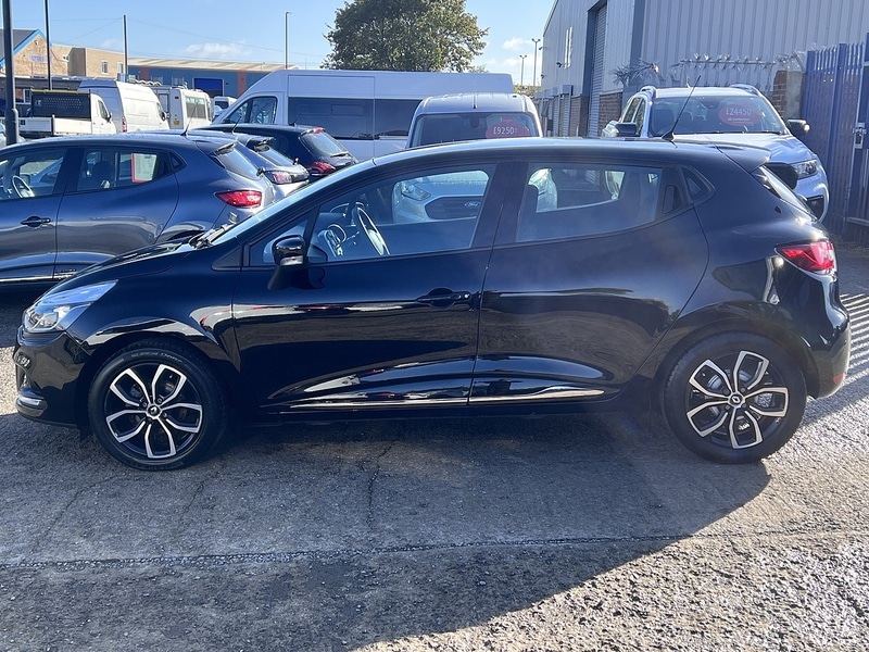 Used Renault Clio 2025 for sale - 76036659: Photo 9