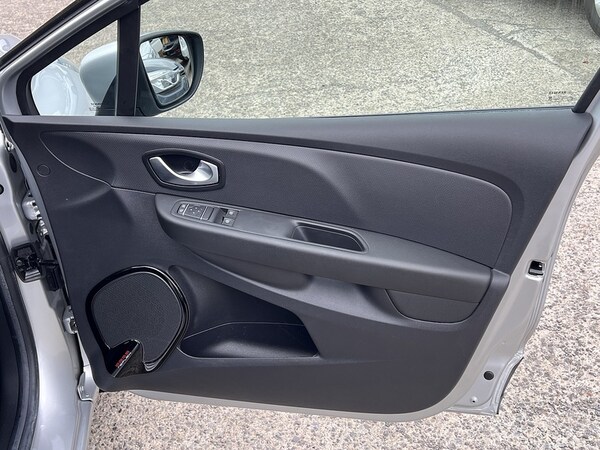 Used Renault Clio for sale - 75716906: Photo 16
