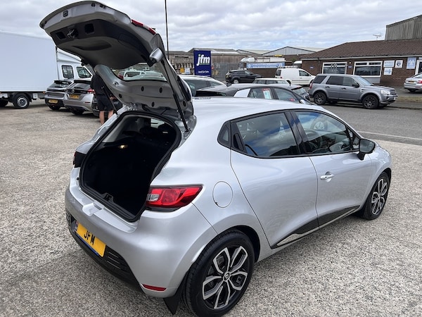 Used Renault Clio for sale - 75716906: Photo 18
