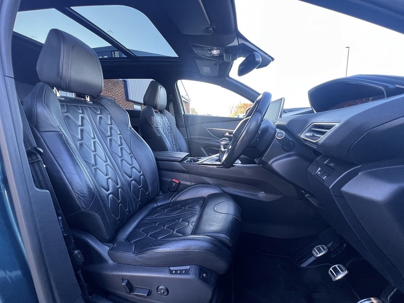 Used Peugeot 5008 2017 for sale - 76430512: Photo 3