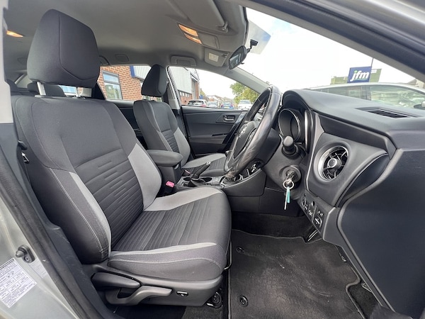 Used Toyota Auris 2016 for sale - 75398166: Photo 3