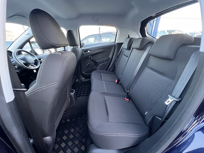 Used Peugeot 208 2019 for sale - 76884461: Photo 15