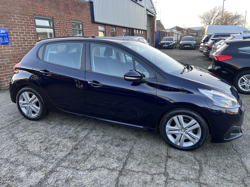 Used Peugeot 208 2019 for sale - 76884461: Photo 5