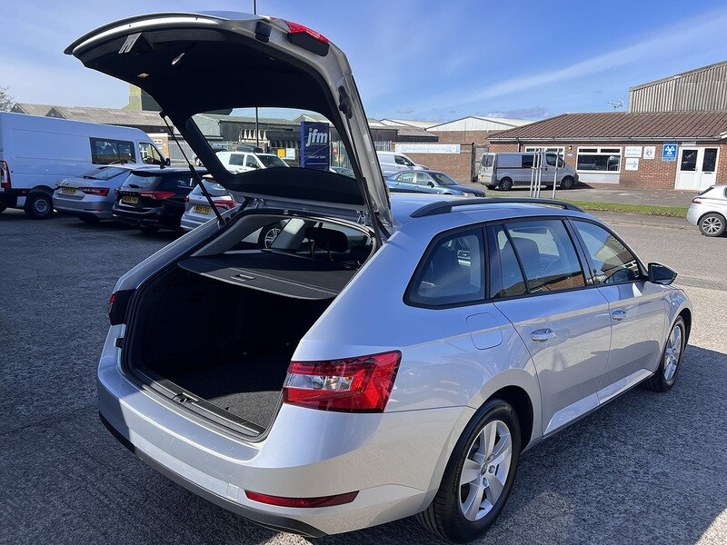 Used Skoda Superb for sale - 78111419: Photo 19