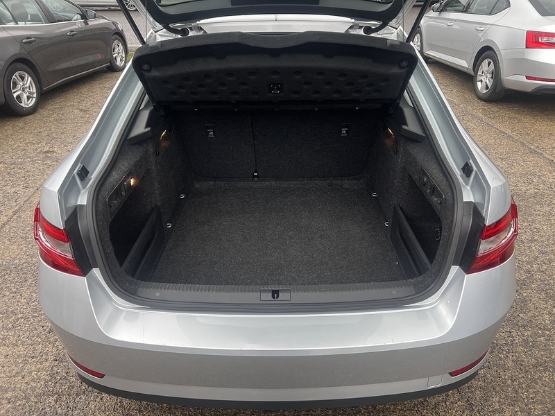 Used Skoda Superb 2025 for sale - 77452616: Photo 17