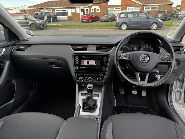 Used Skoda Octavia for sale - 76236303: Photo 2