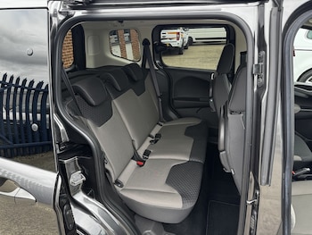 Used Ford Tourneo Courier 2019 for sale - 75545970: Photo